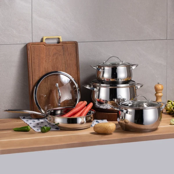 Professional 8 piece cookware set