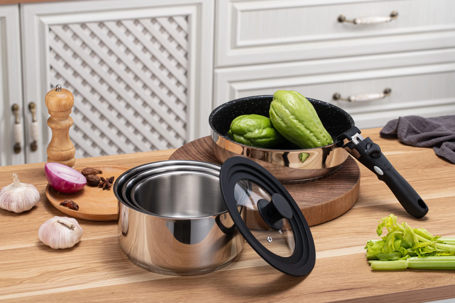 Removable Handle Cookware