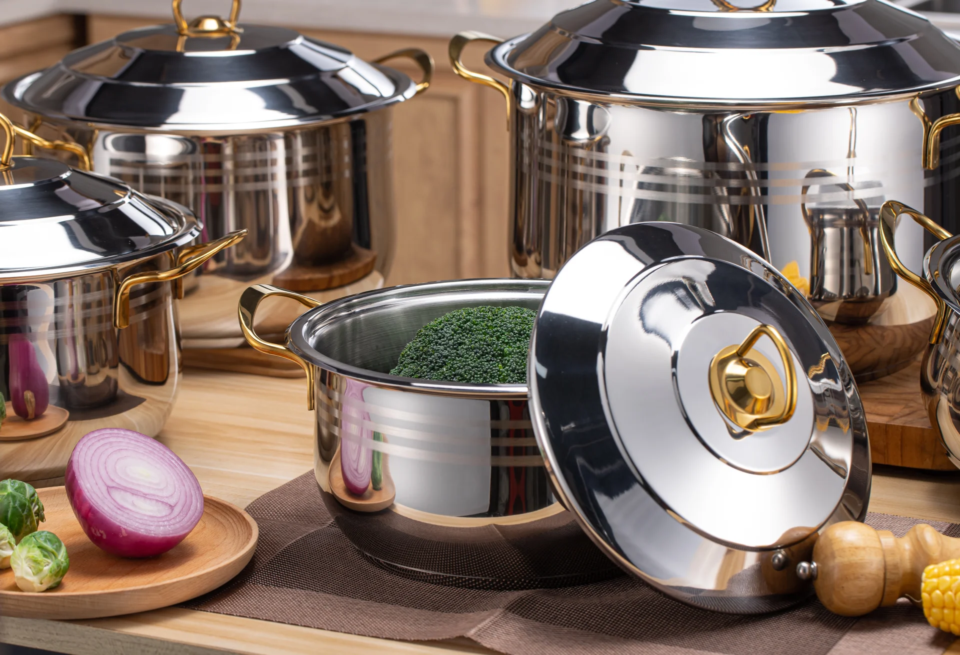 stainless steel cookware pot